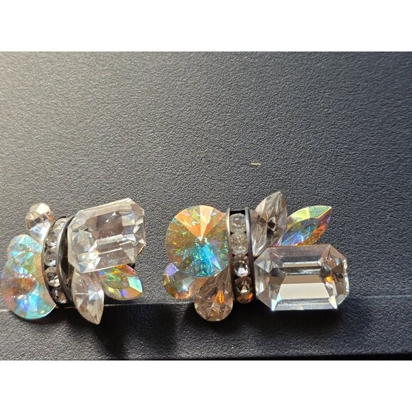 Vintage Aurora Borealis Rhinestone Clip-On Earrings 1.5" - Picture 6 of 9
